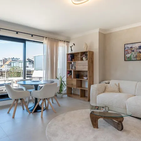 Cosy Couples' Retreat With 2 Terraces *