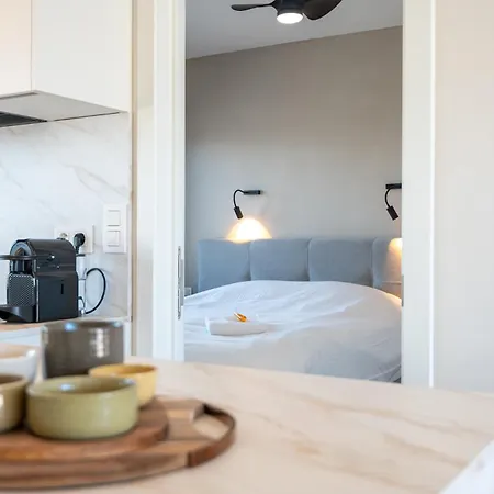 Cosy Couples' Retreat With 2 Terraces Apartamento Ostend